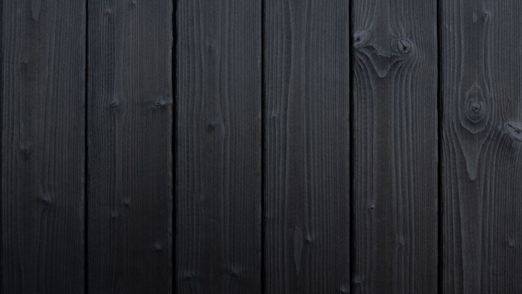 charred spruce medeksa black