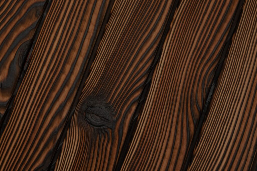 charred larch medeksa natural
