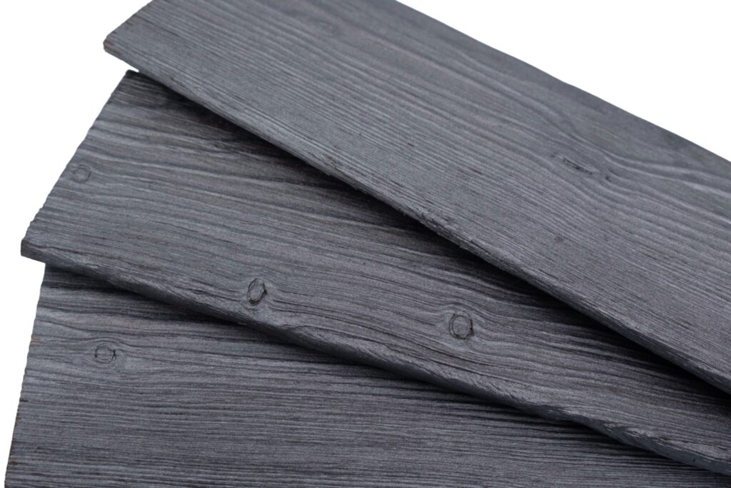 charred larch boards in medeksa steel color